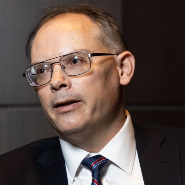 Epic Games CEO Tim Sweeney argues banning Twitter over&hellip;