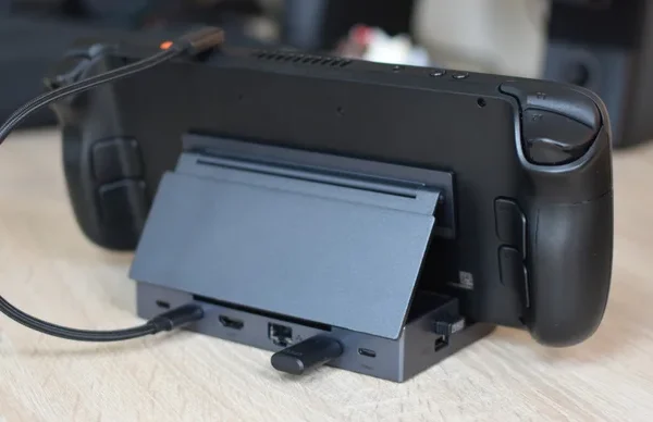 Pretend you own an undelayed Steam Machine with this fine Steam Deck dock, now 33% off in the Amazon Spring Sale
